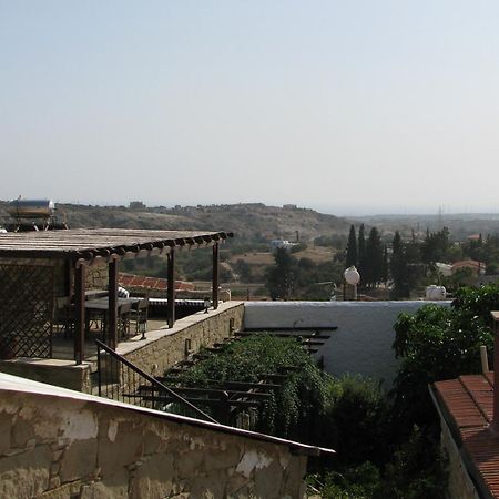 Dolphin Guest House&Studios Tochni Exterior foto