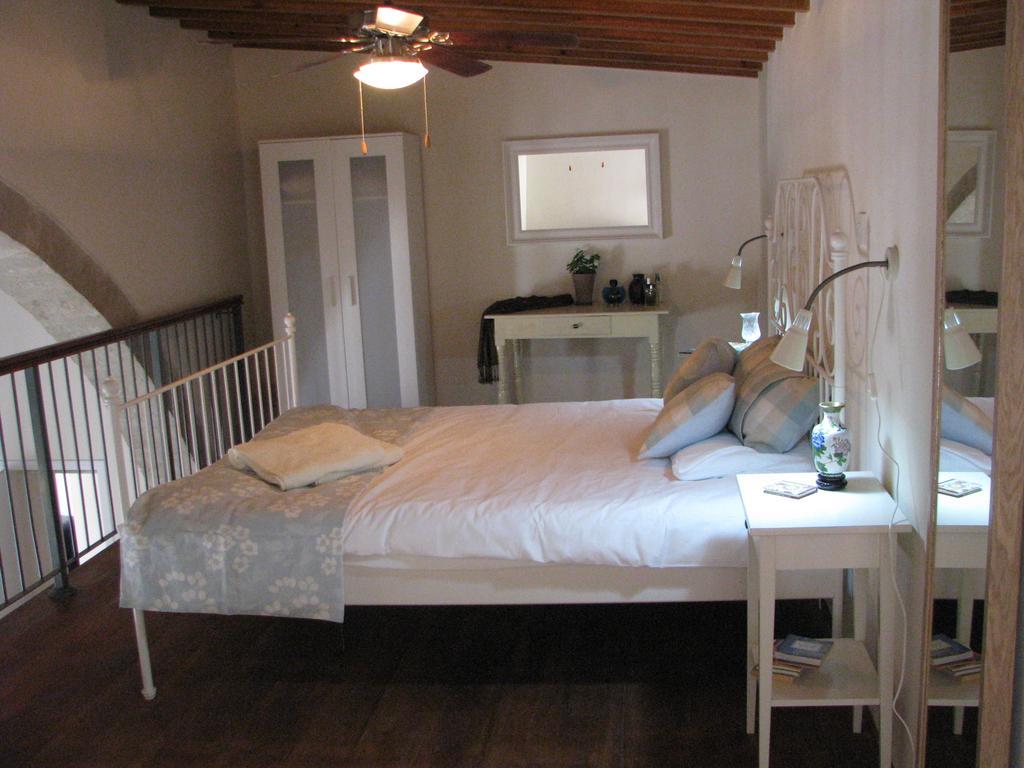 Dolphin Guest House&Studios Tochni Exterior foto