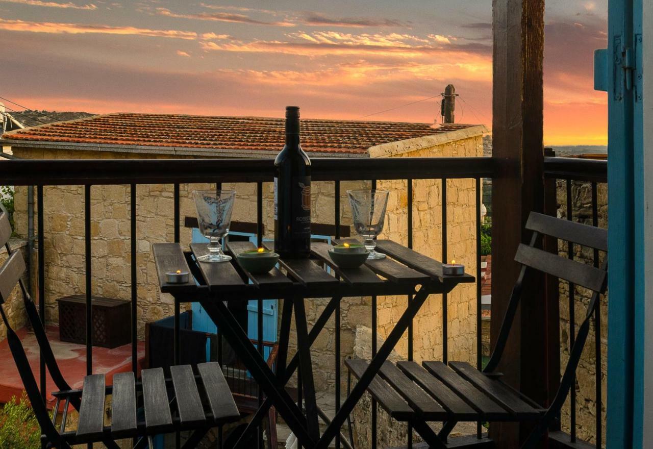Dolphin Guest House&Studios Tochni Exterior foto
