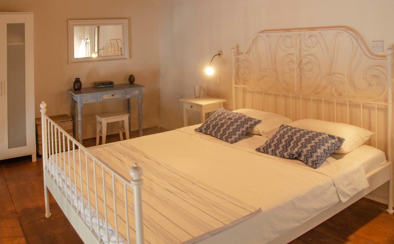 Dolphin Guest House&Studios Tochni Exterior foto